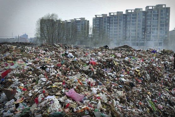 File:Garbage-china.jpg