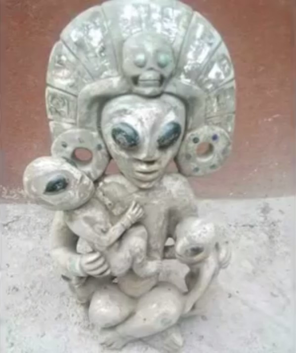 File:Kabbalah-exposed-alien-1.jpg